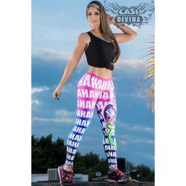 Legging chic comic chuckle